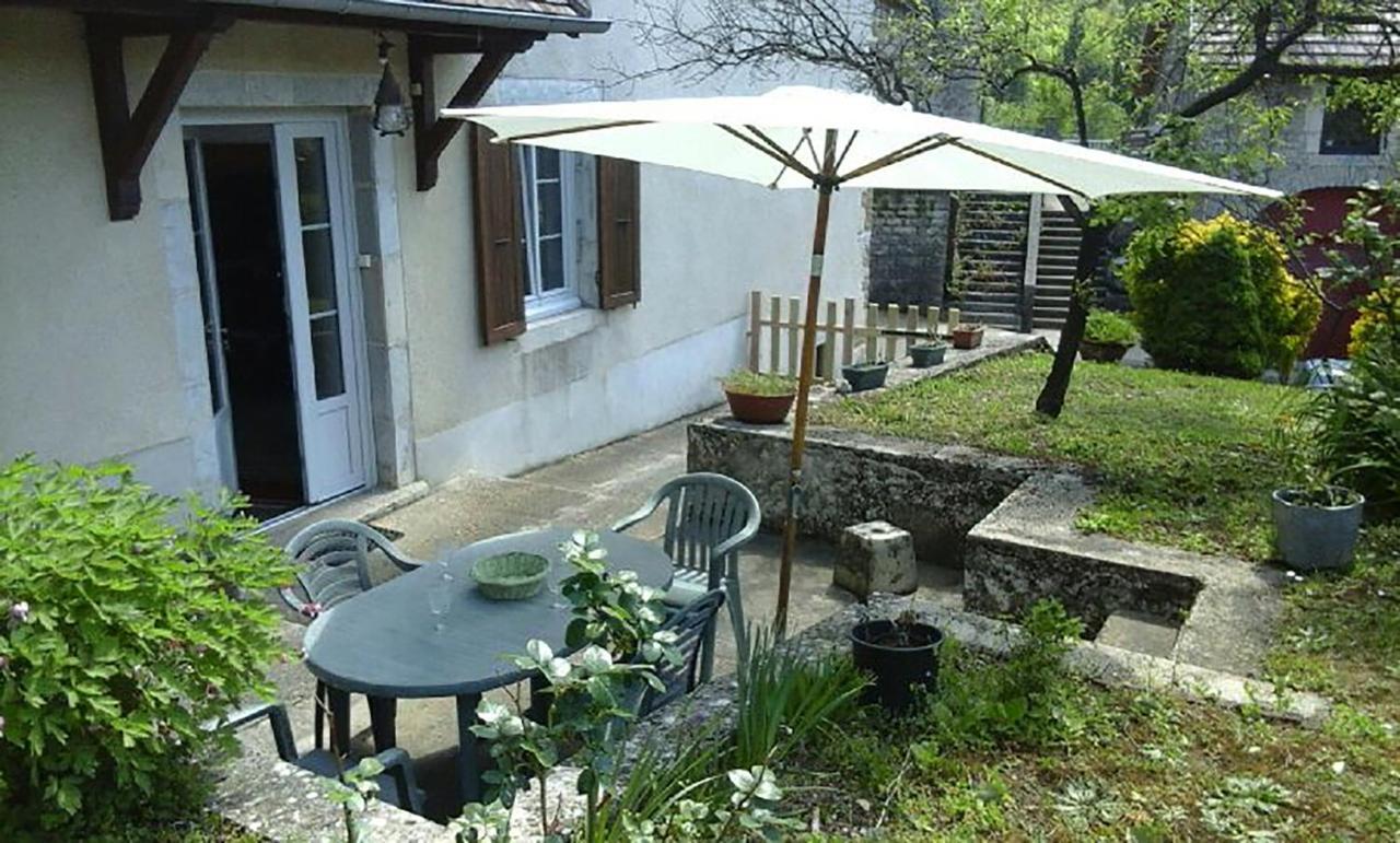 Retro Arty House Villa Mesnay Luaran gambar
